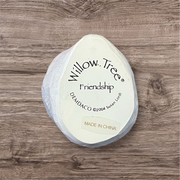 Willow Tree Friendship, Sculpted Hand-Painted Figure - Picture 3 of 5